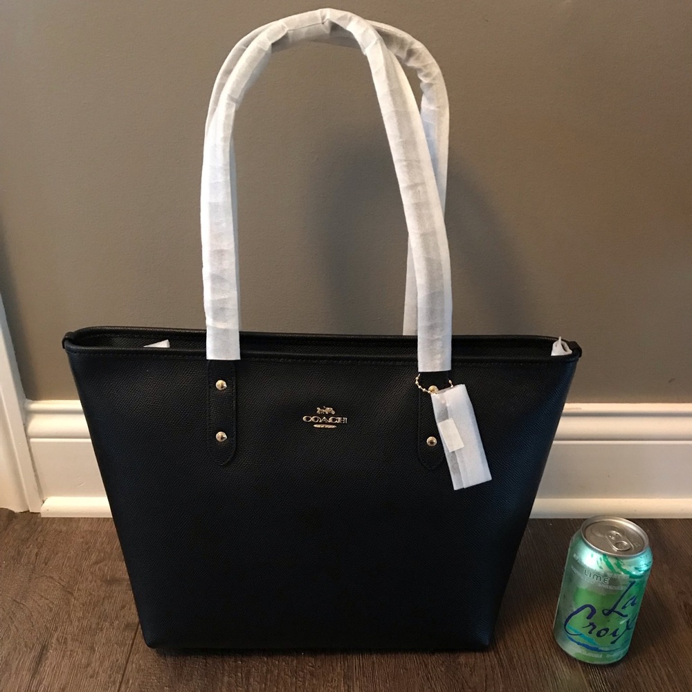 NWT COACH tote